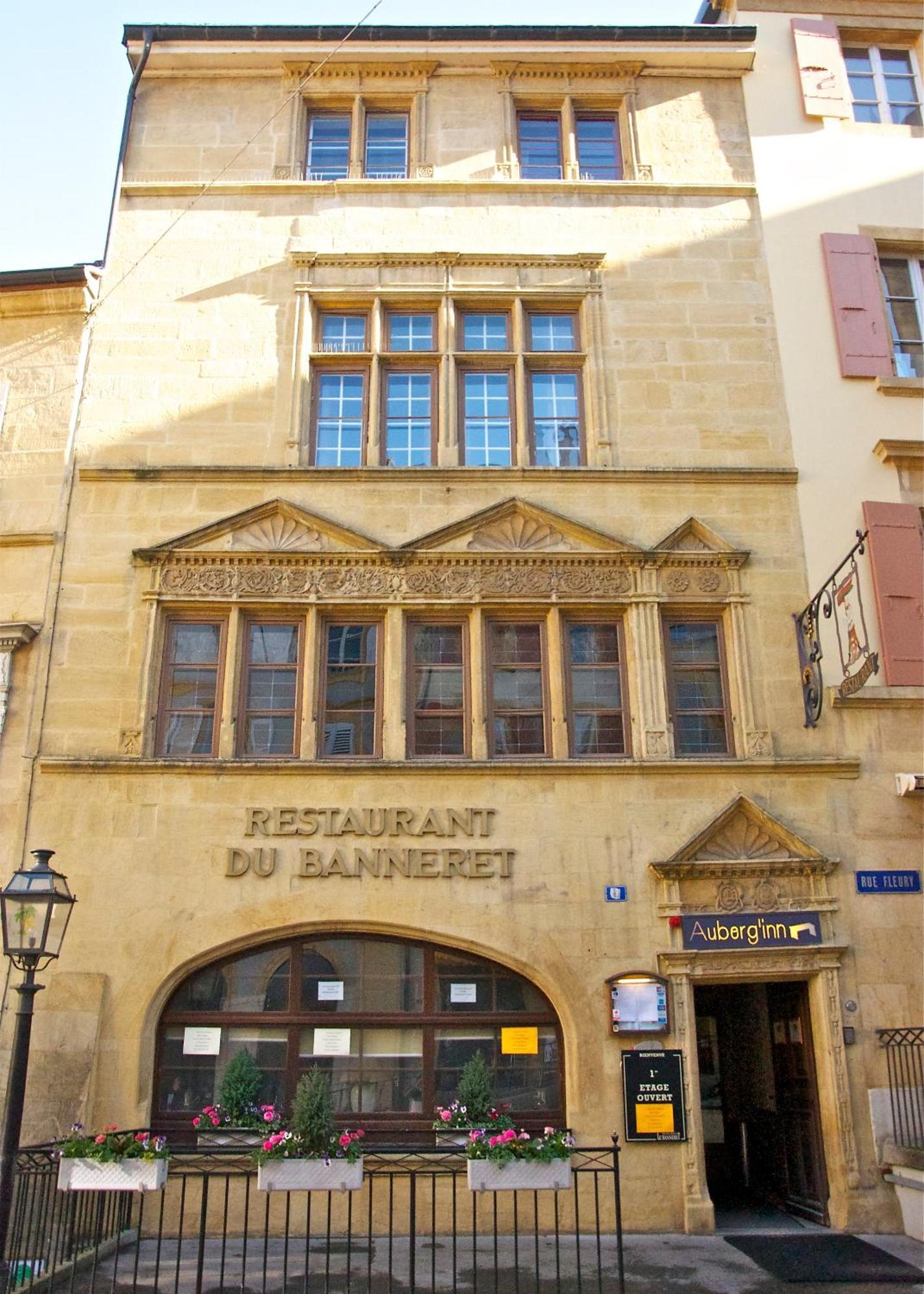 Aux Chambres Du Banneret Neuchatel Luaran gambar